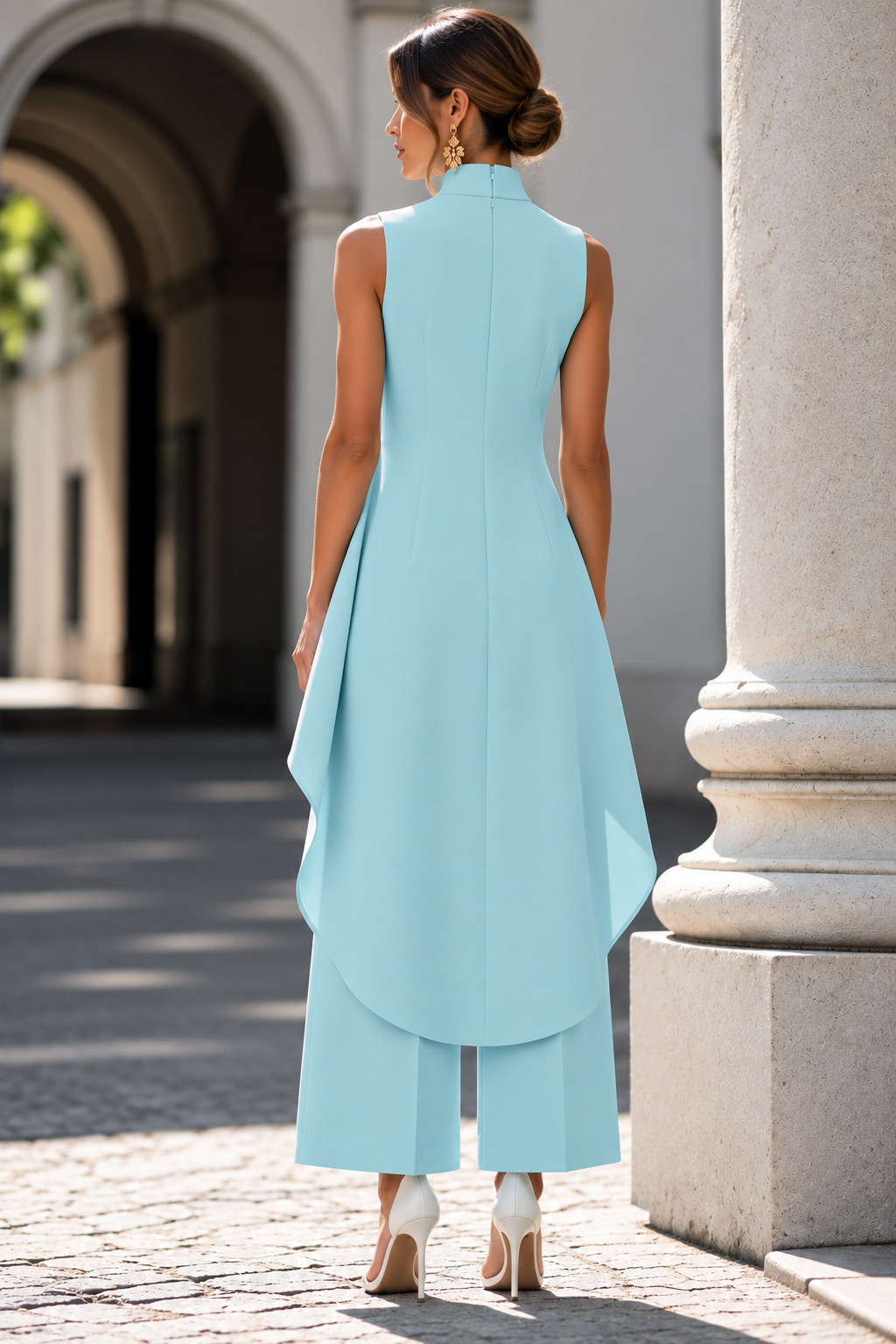 VALENTINA | MONO ELEGANTE CON TOP DE CUELLO ALTO DRAPEADO